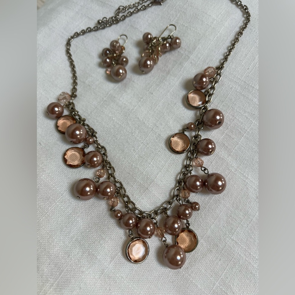 Statement necklace and earrings set